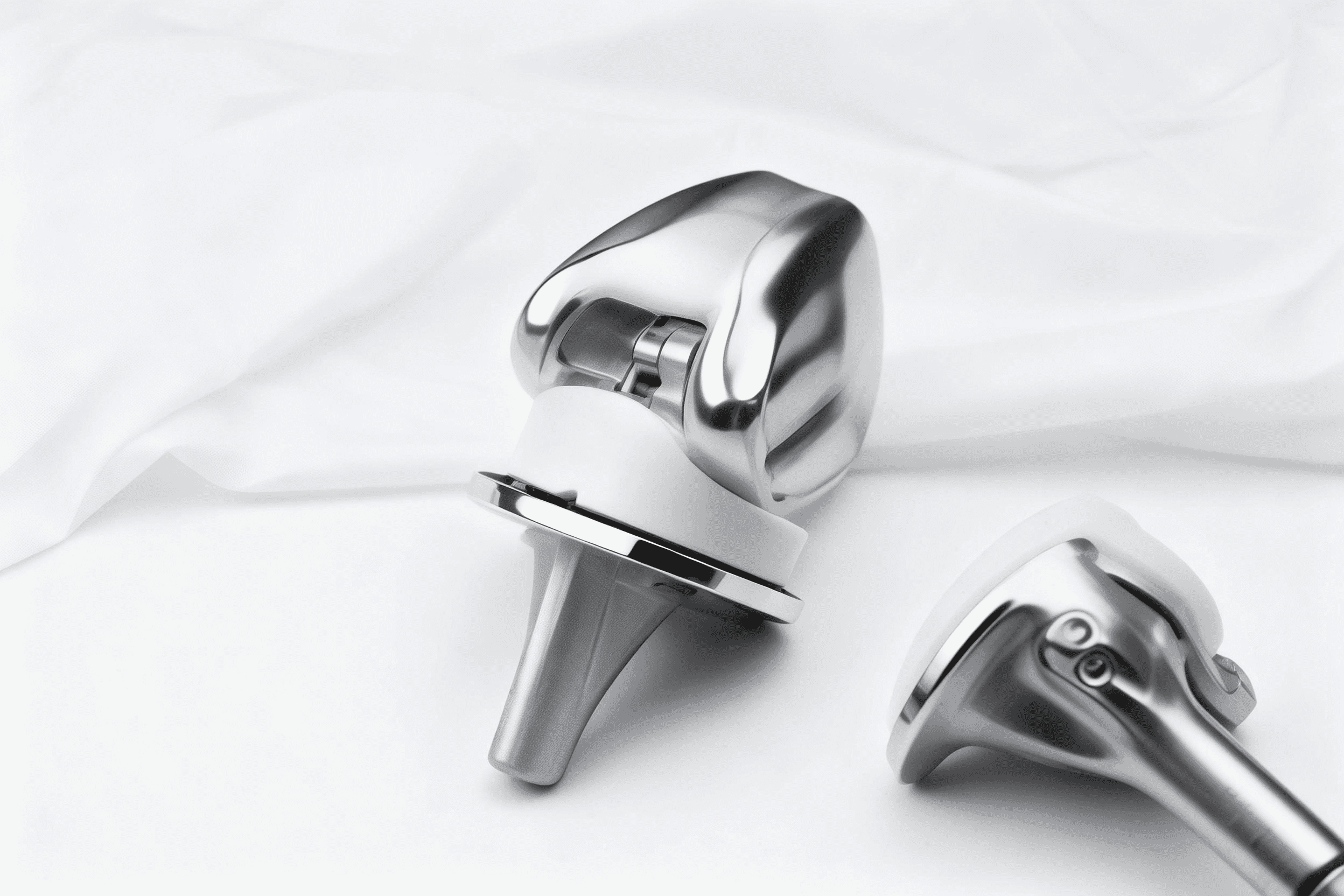 Titanium knee and hip joint prosthesis in a modern Chinese orthopedic surgery setting